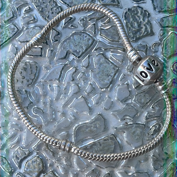 Pandora “LOVE” Bracelet 925 silver - Picture 3 of 4